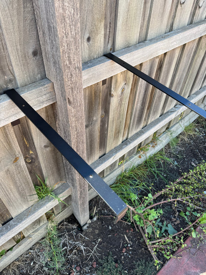 J-Brackets (Steel, powder-coated)